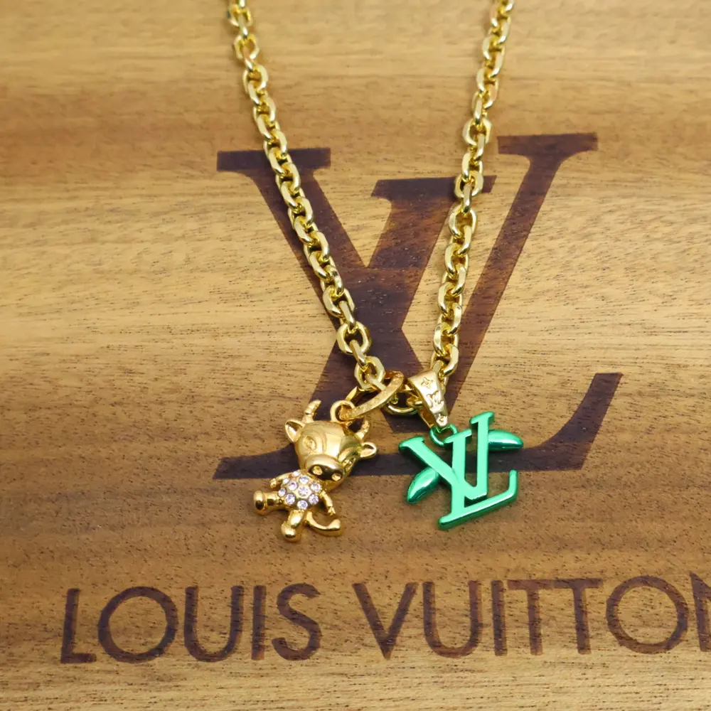 Louis Vuitton LV gold necklace new model