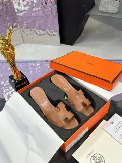 Hermès H slippers