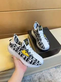 Fendi casual sports shoes sole: original sole