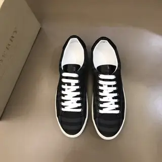 BURBERRY classic plaid men’s low-top casual shoes