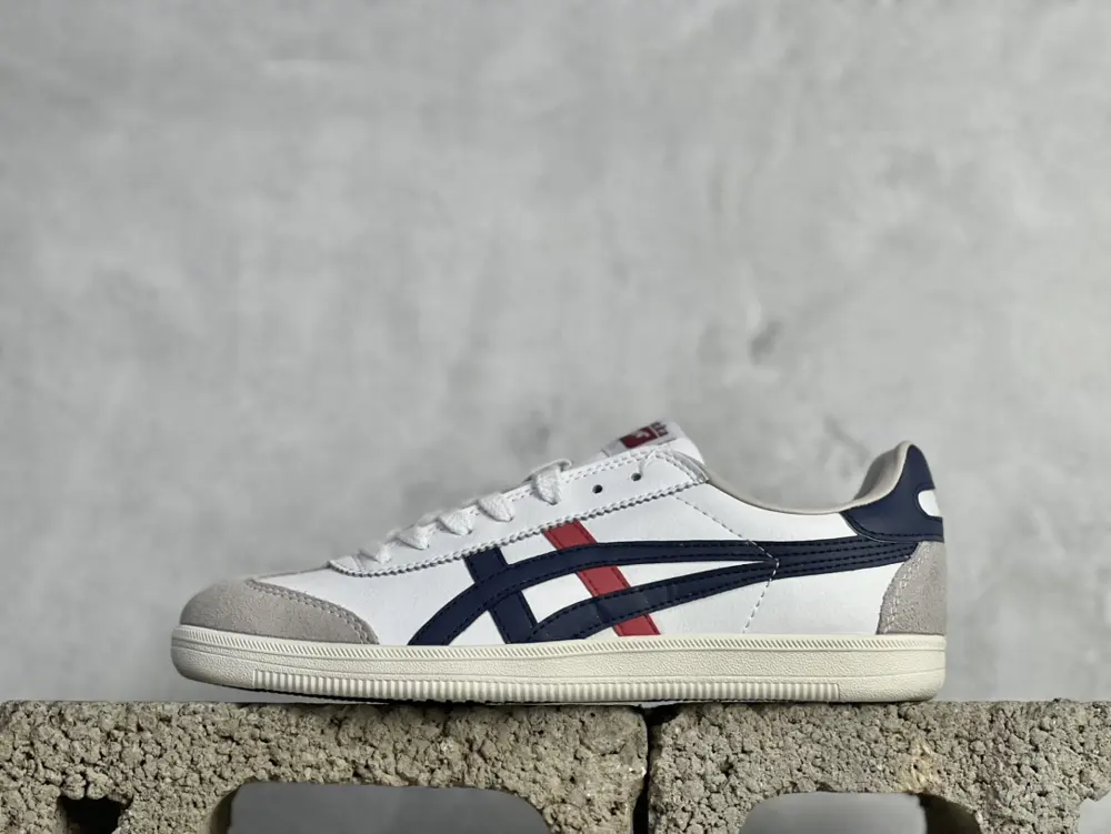 ASICS Onitsuka Tiger Tokuten ASICS Onitsuka Tiger unisex retro sports shoes are light and