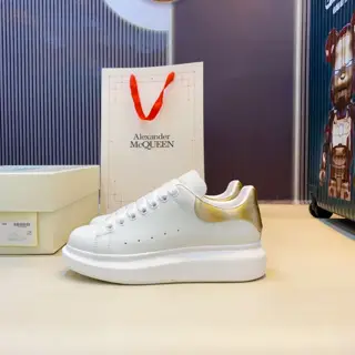 Alexander McQueen wide sports casual shoes New color