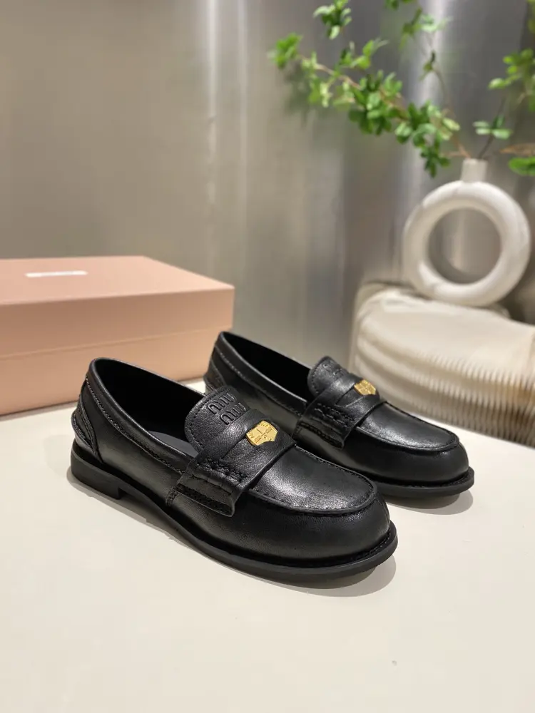 Miu Miu Miu 2025 Autumn and Winter Miu New Coin Loafers