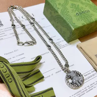 GucciThe latest Gucci necklace with a higher grade chain