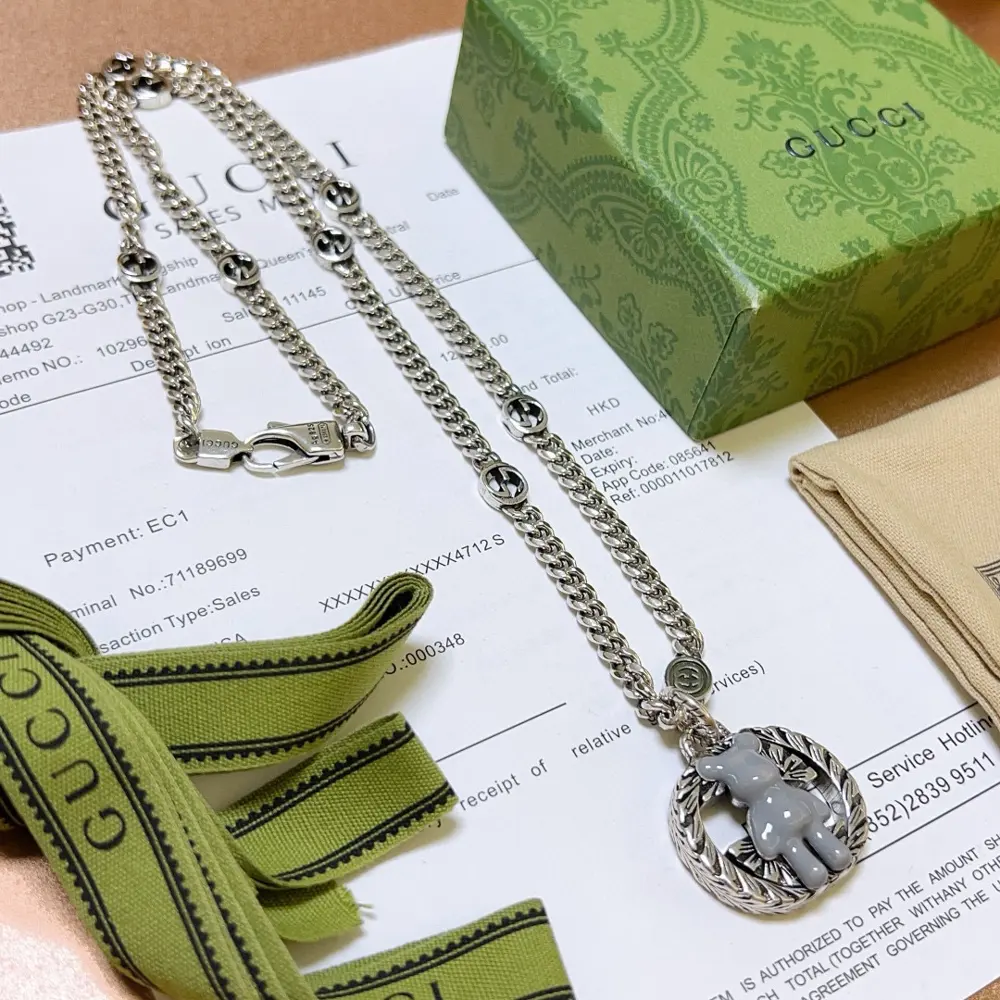 GucciThe latest Gucci necklace with a higher grade chain