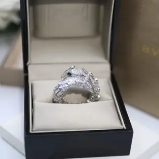 Bvlgari snake ring The allure