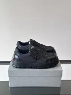 Prada thick-soled casual sneakers