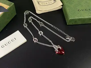 GUCCI Strawberry Necklace Hot item recommendation