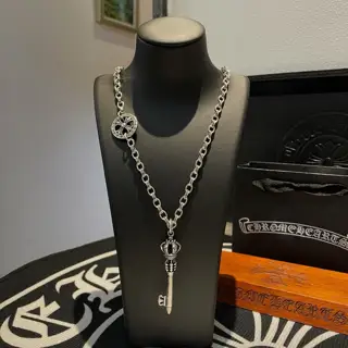 Chrome Hearts Classic Vintage Necklace Personalized Crown Key Pendant