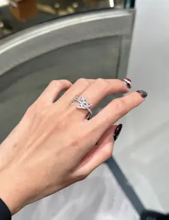 Vivienne Westwood Saturn Ring Elegant and refined design