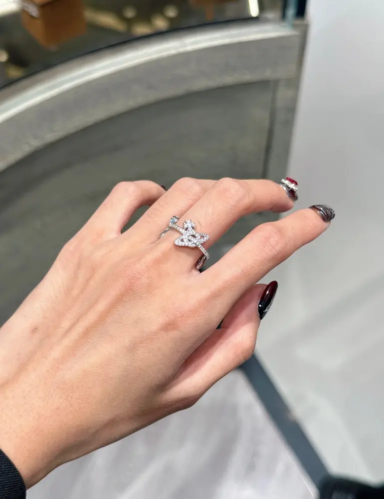 Vivienne Westwood Saturn Ring Elegant and refined design