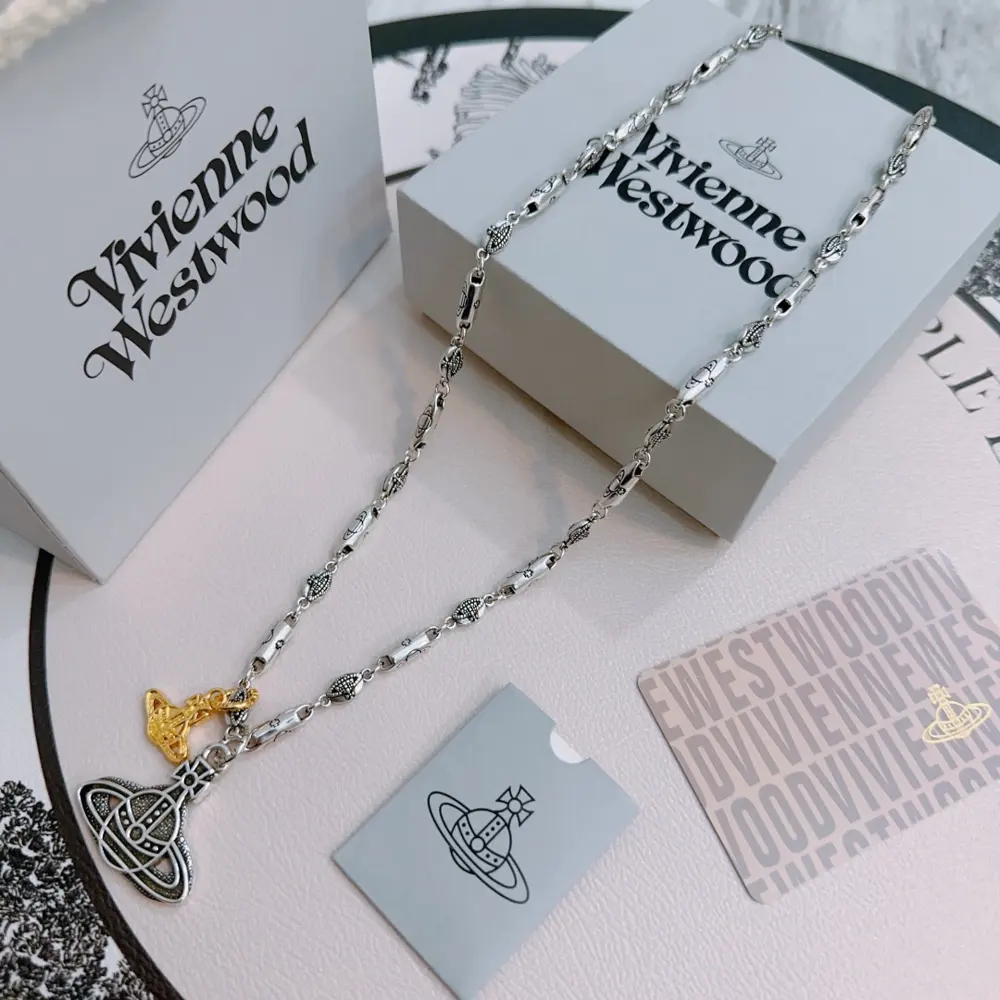 Vivienne Westwood Classic Large Saturn Necklace