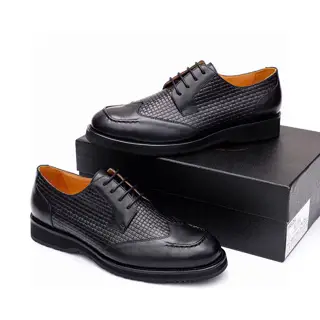 Prada leather business suit shoes are launched on the official website at the same time