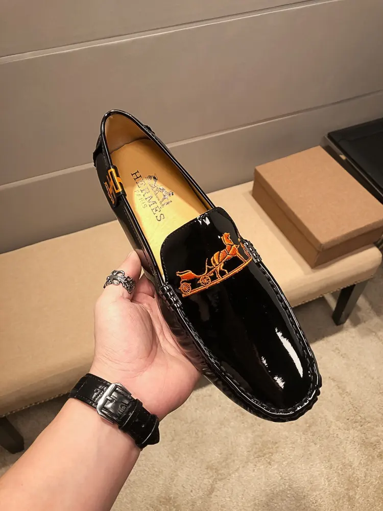 Hermès casual loafers Upper Italian imported first-layer cowhide leather + embroidery