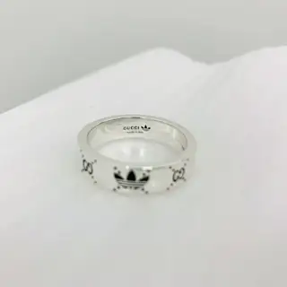 Gucci Clover co-branded ring narrow version