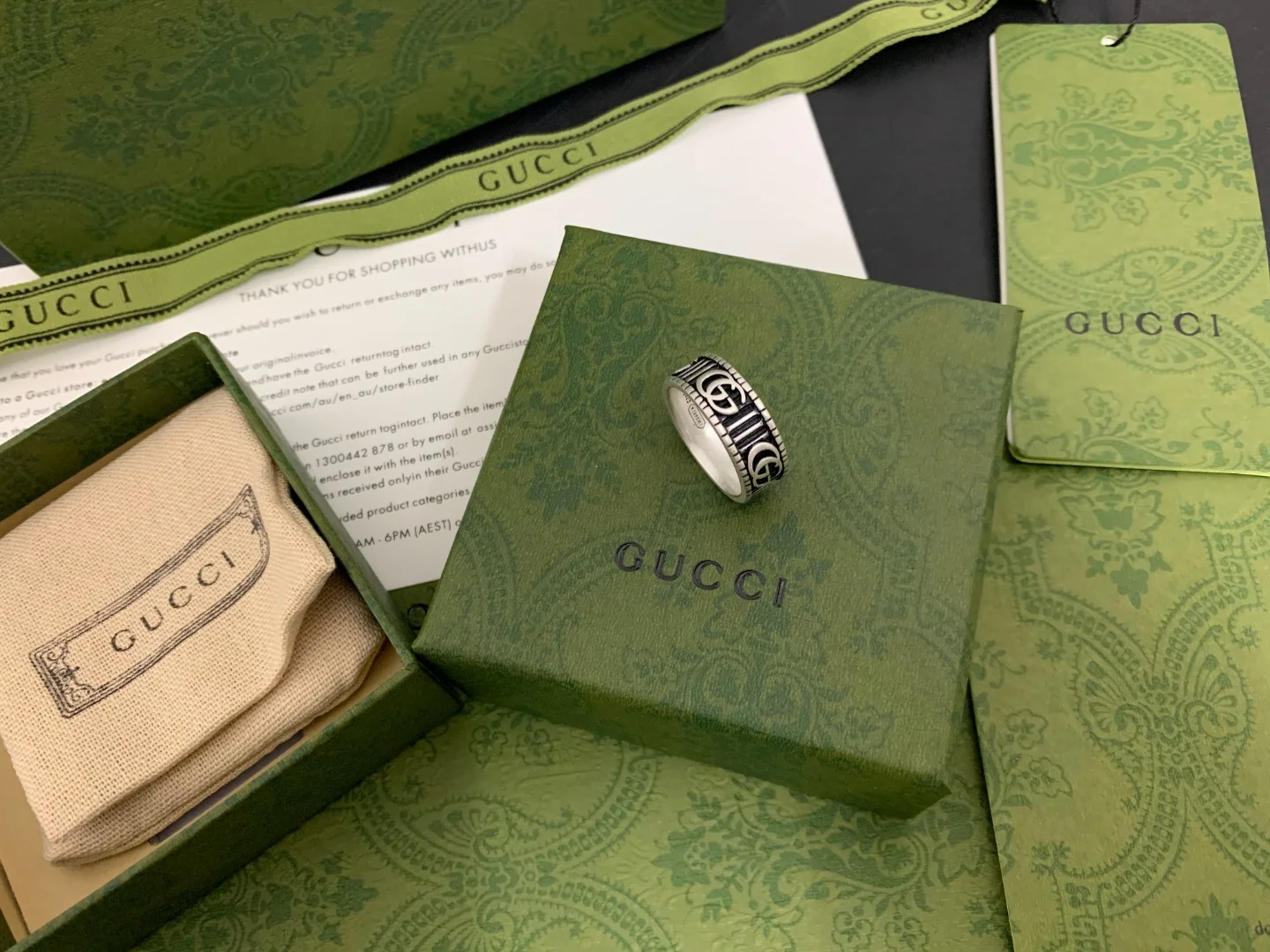 Gucci Double G striped ring Gear-edged retro ring Hot item Exquisite fashion trendy