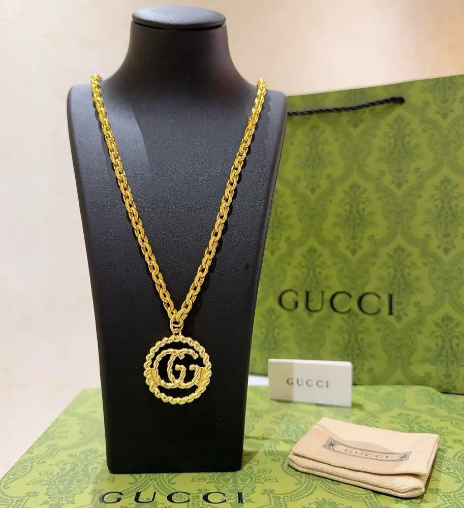 GucciThe latest Gucci necklace with a higher grade chain