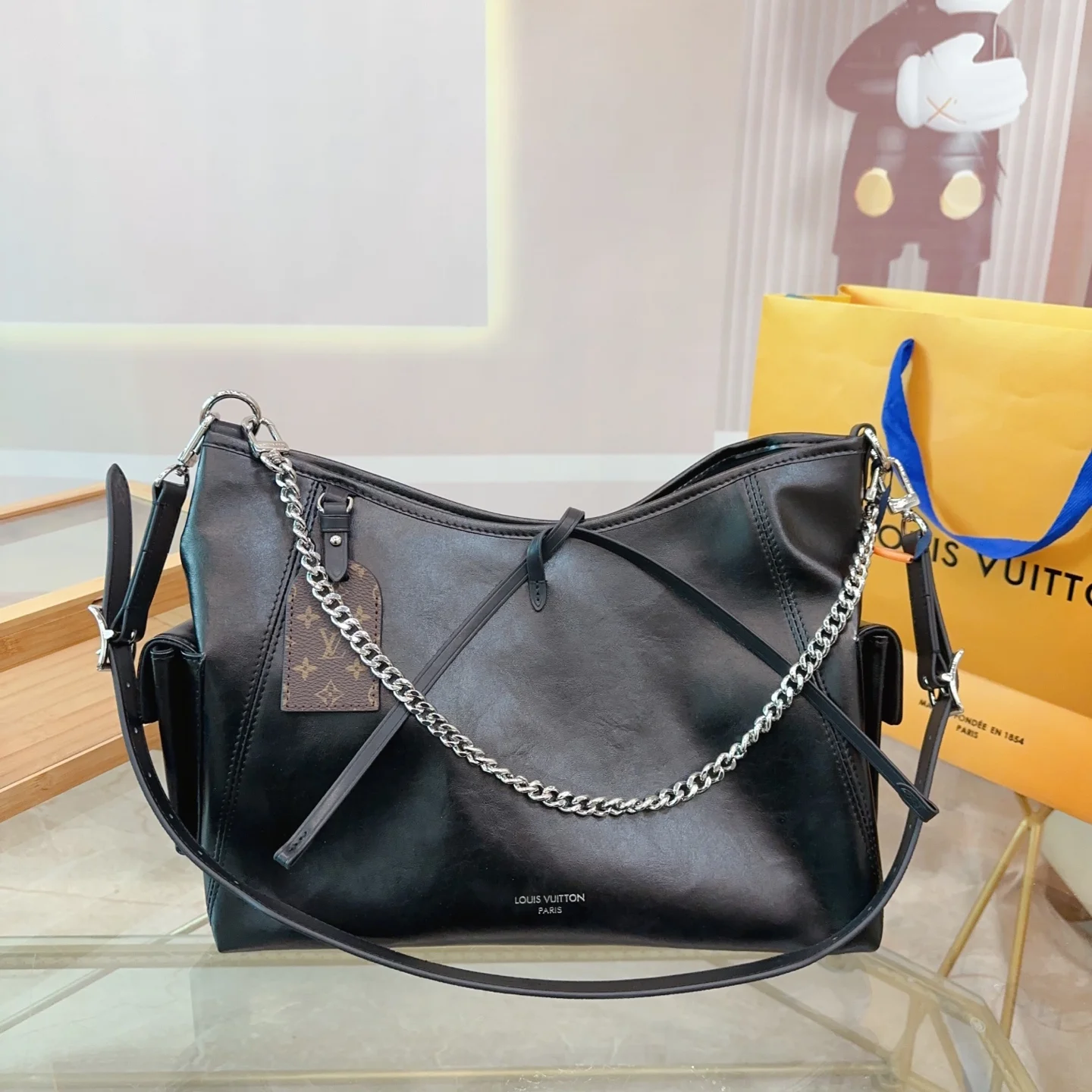 Louis Vuitton Tote