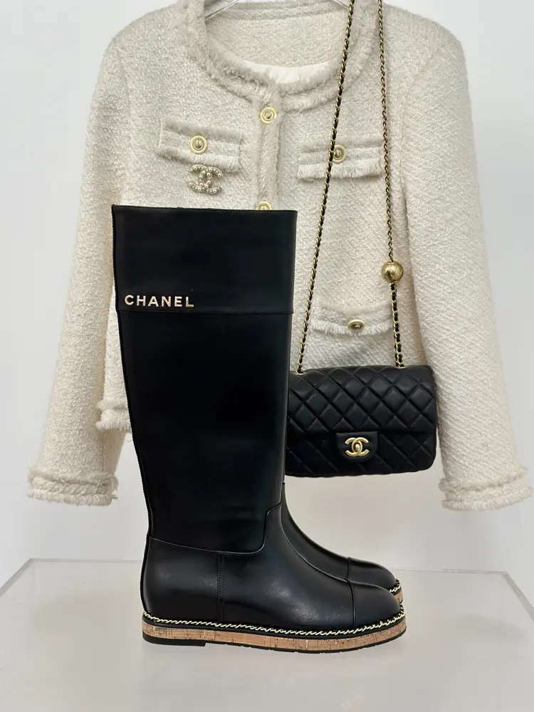 Chanel letter heightened boots series