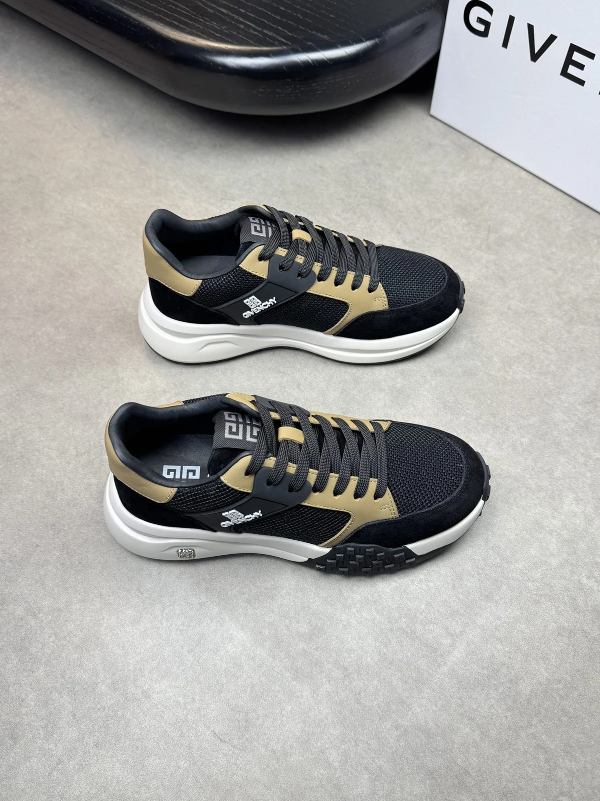 Givenchy casual sports shoes
