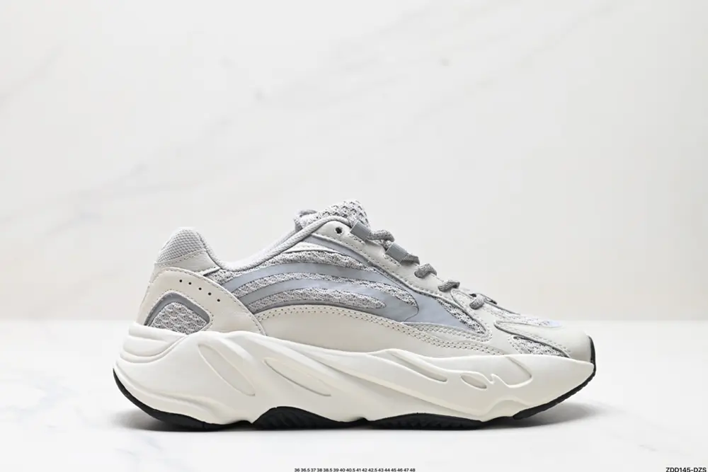 Adidas Yeezy Boost 700 V2 Adidas Yeezy Boost cushioning retro dad shoes The quality that EF2829