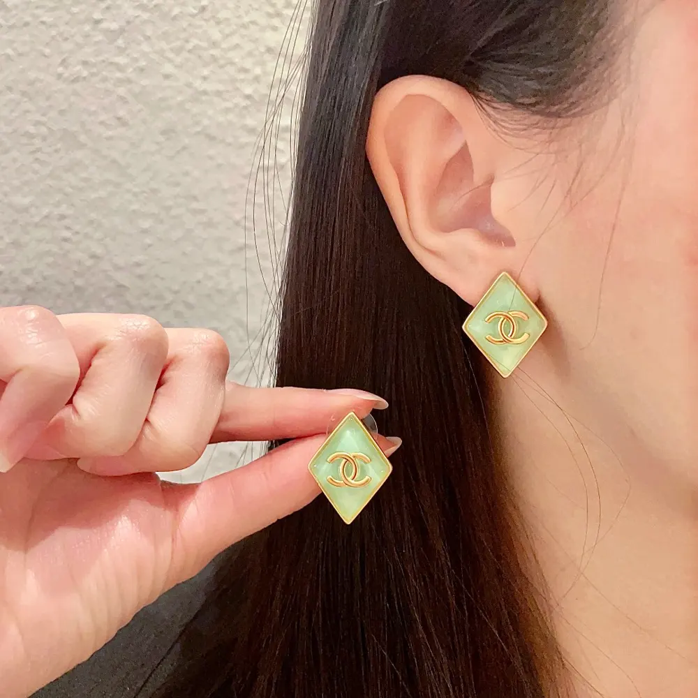 Chanel second-hand earrings