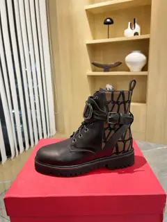 VALENTINO autumn and winter new Martin boots