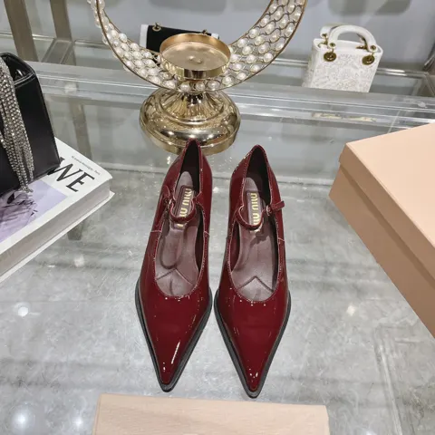 Miu Miu Miu 2024 Spring and Summer New Hollow Single Shoes