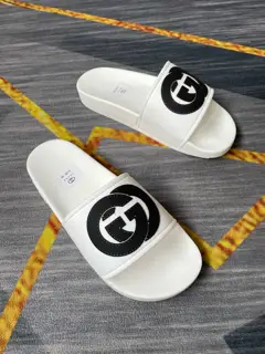 Gucci couple flip flops