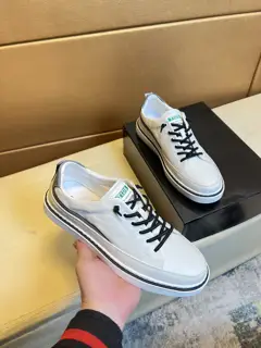 Gucci sneakers. Counter purchase Casual Original leather imported from Italy