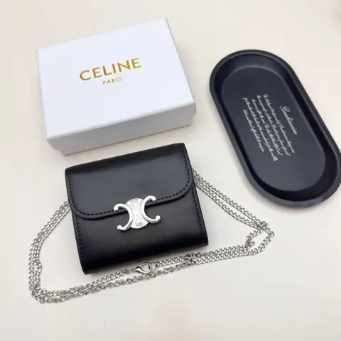 Celine Triomphe