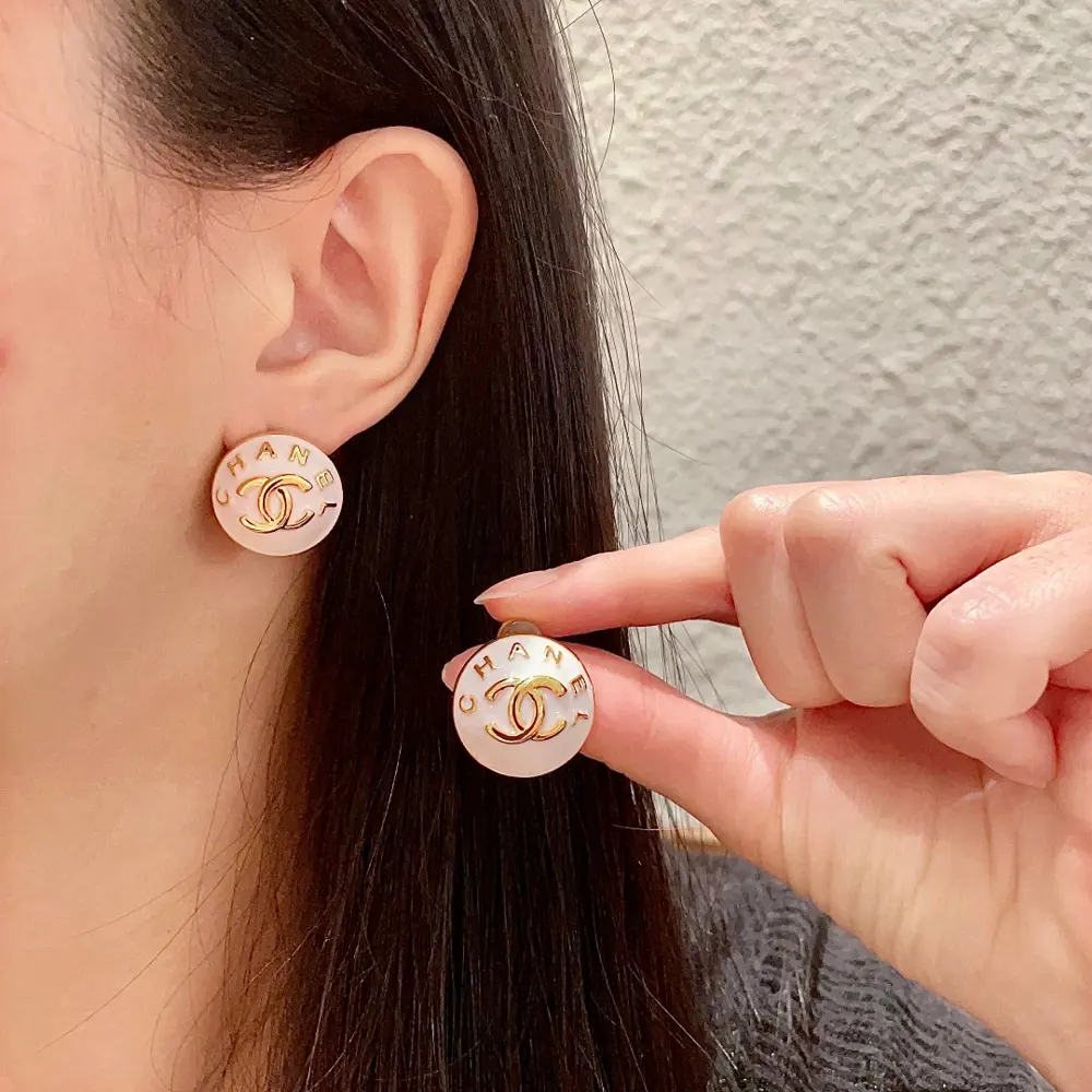 Second-hand Chanel earrings
