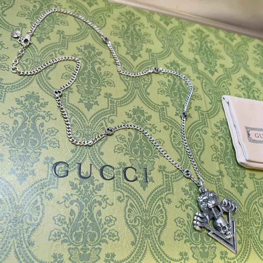 The latest Gucci necklace