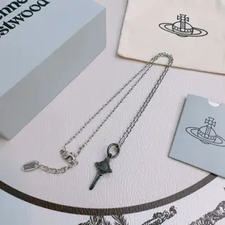 Vivienne Westwood Classic Large Saturn Necklace