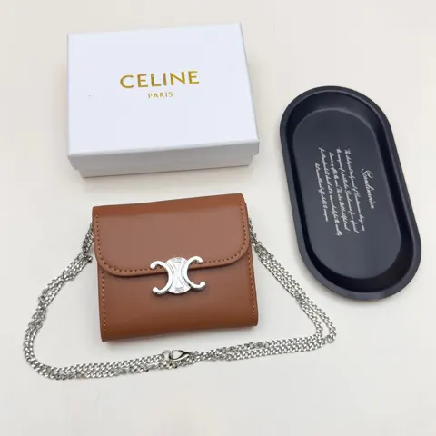 Celine Triomphe