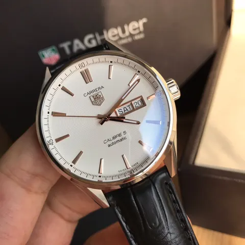 TAG Heuer Carrera