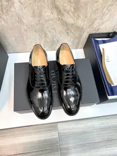 Dior TIMELESS Loafers This loafer embodies classic elegance