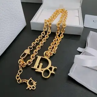 DIOR New Dior necklace Original goods New counter model Retro fashion must-have Men and