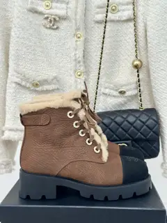 Chanel color-blocked lace-up snow boots Martin boots