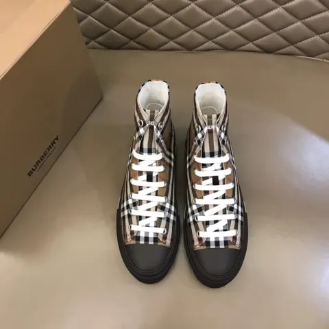 Burberry men’s classic high-top sneaker