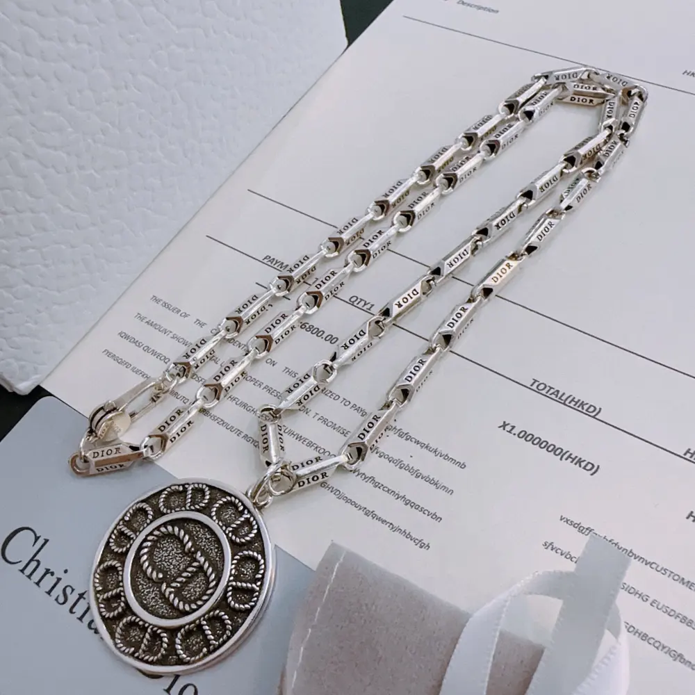 DIOR New Dior necklace Original goods New counter model