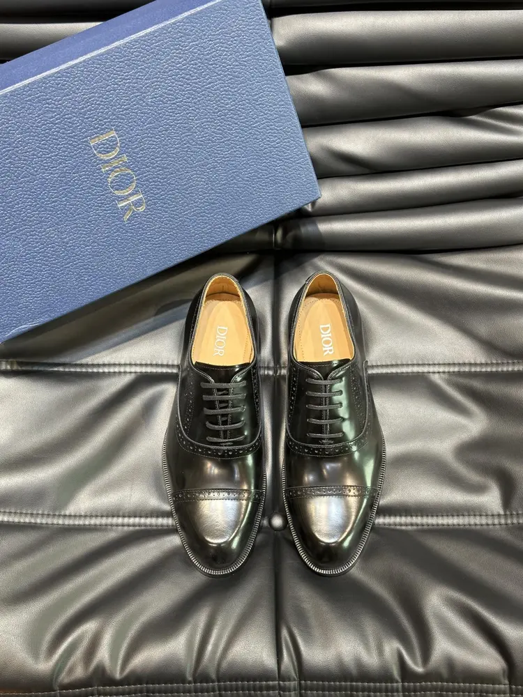 Dior men’s formal leather shoes with large soles