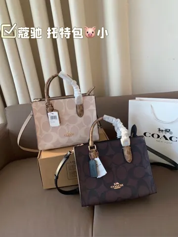 COACH Tote