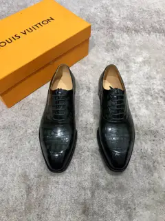 Louis Vuitton Men’s Classic Oxford Shoes