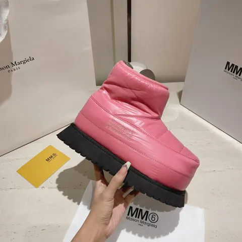 Maison Margiela MM6 thick-soled bread snow boots
