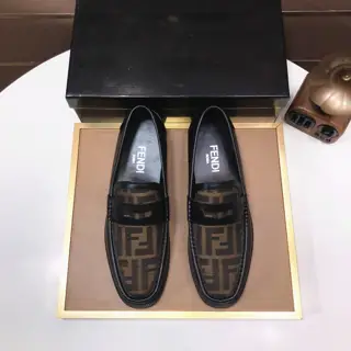 FENDI’s latest high-end men’s shoes in Hong Kong