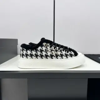 Chanel casual sneakers