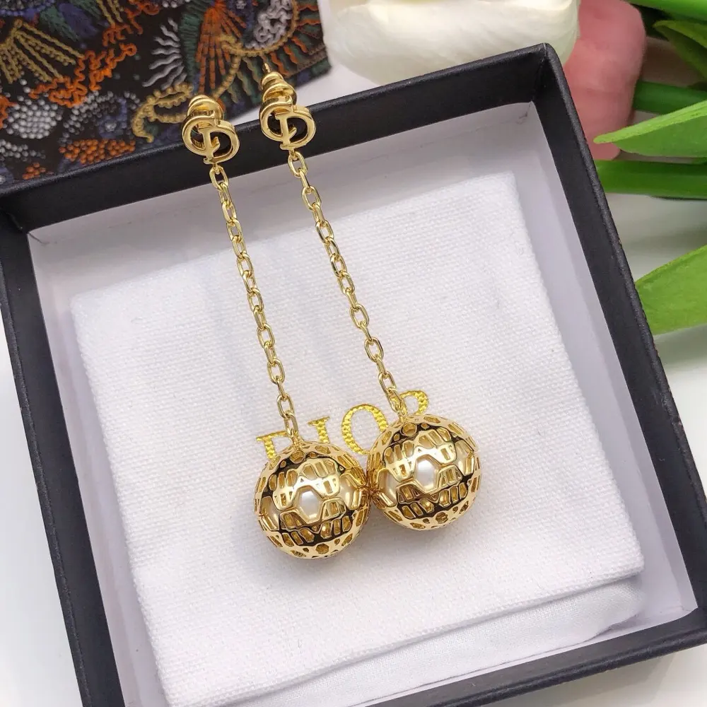 DIOR Hollow Net Ball Pearl Earrings Premium Version Details determine quality This design