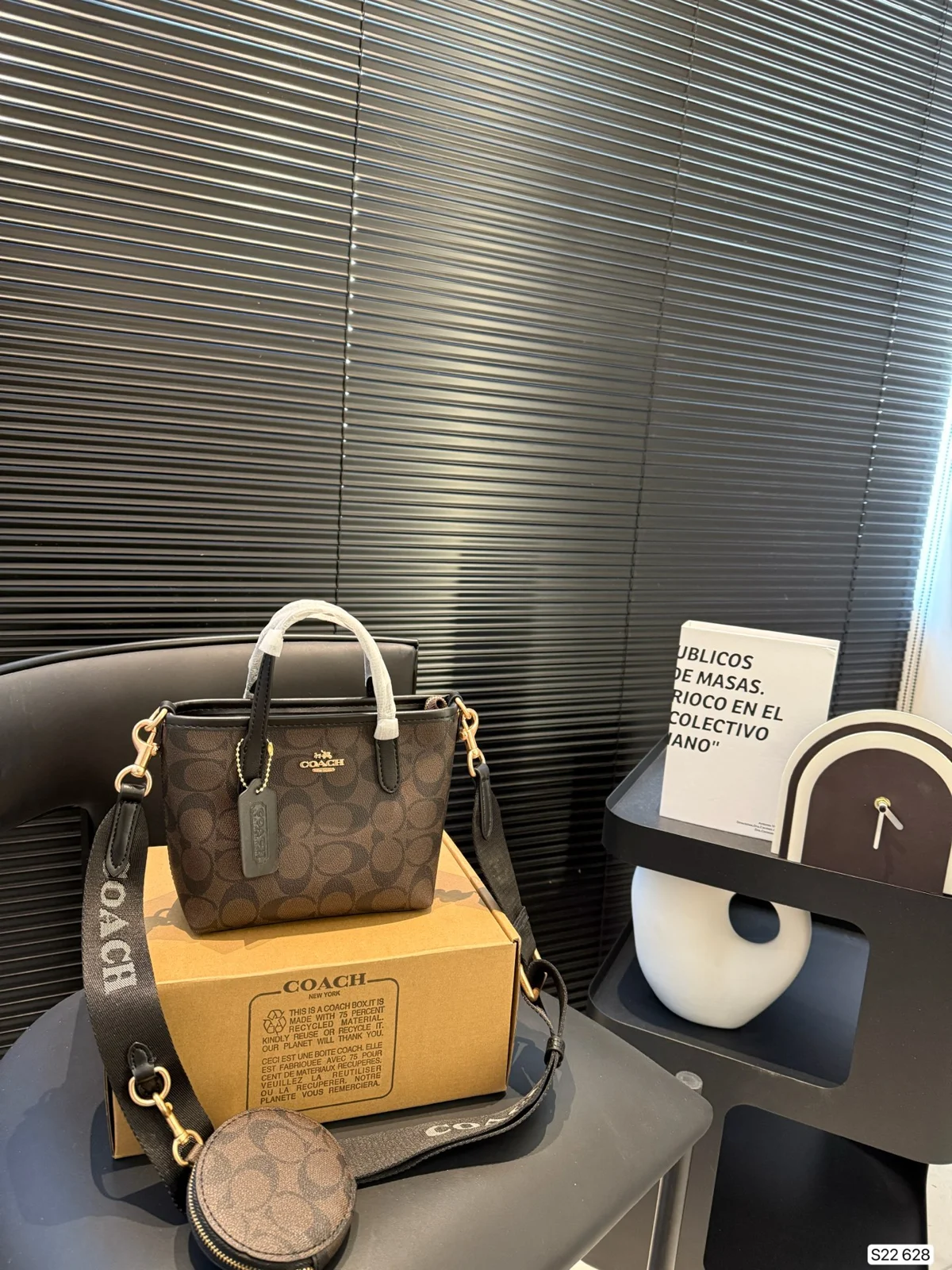 COACH Tote