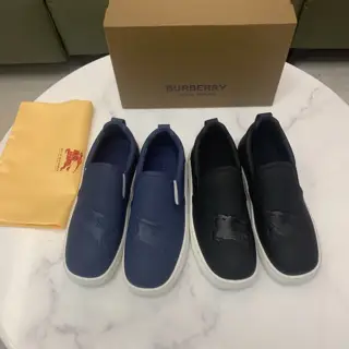BURBERRY loafers